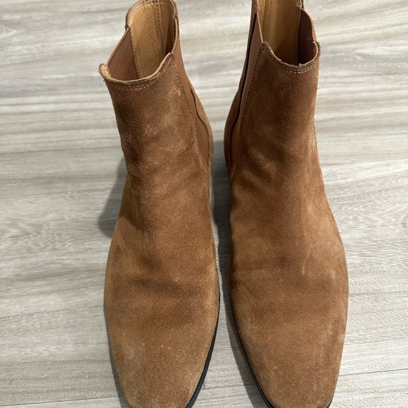 Vintage Men's Brown Suede Chelsea Boots - Picture 2 of 6